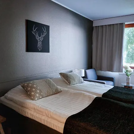 Apartamento Ellin Pooli 3 *